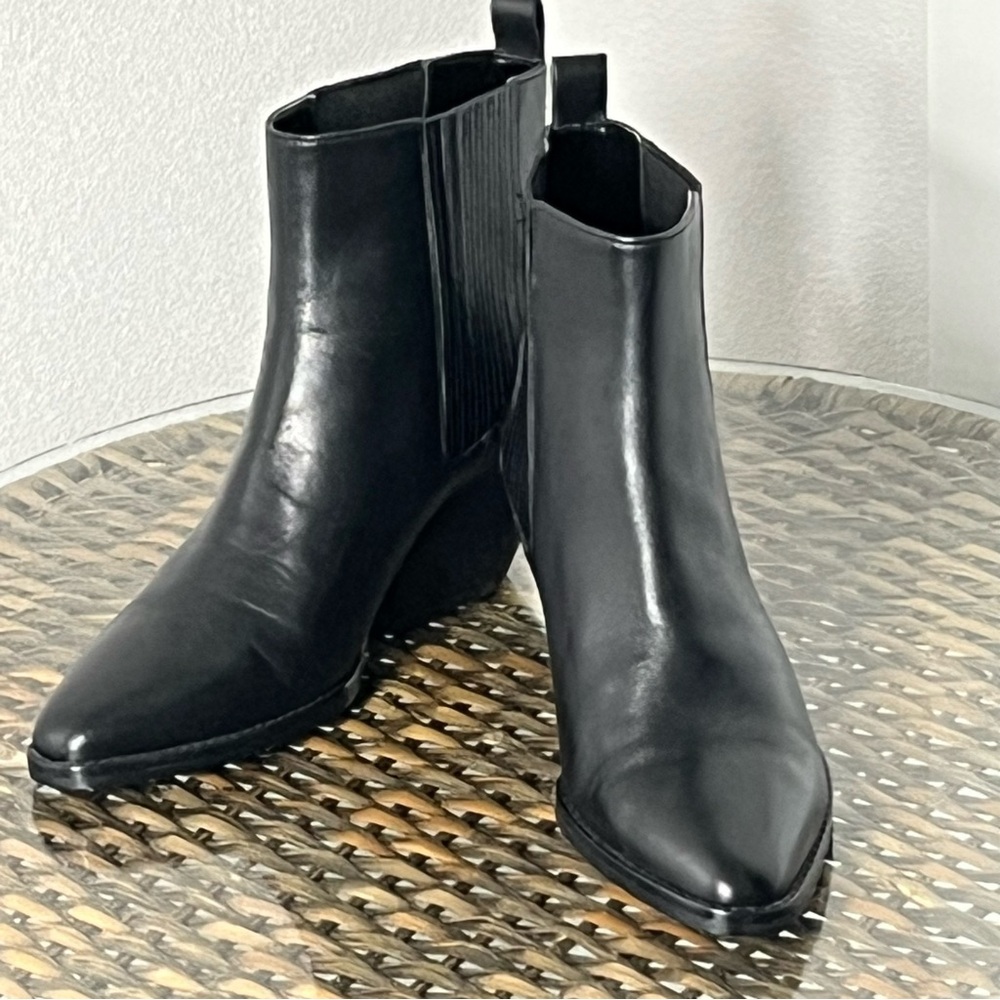 Michael Kors Sinclair Black Leather Ankle Boot Size 5.5 Minimalist Contemporary - Picture 5 of 16